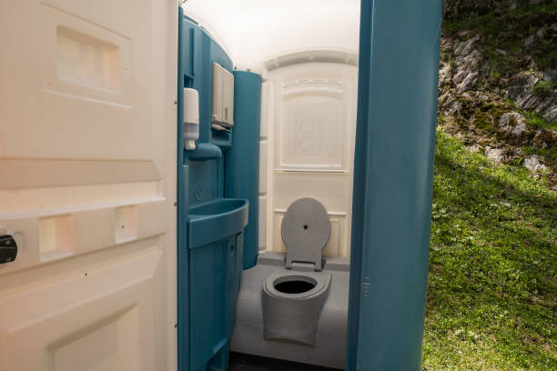 Portable bathroom rental in Mayo, FL